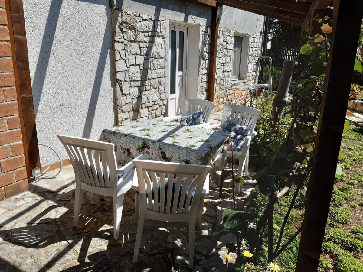 Apartment Laureta بوريتش المظهر الخارجي الصورة